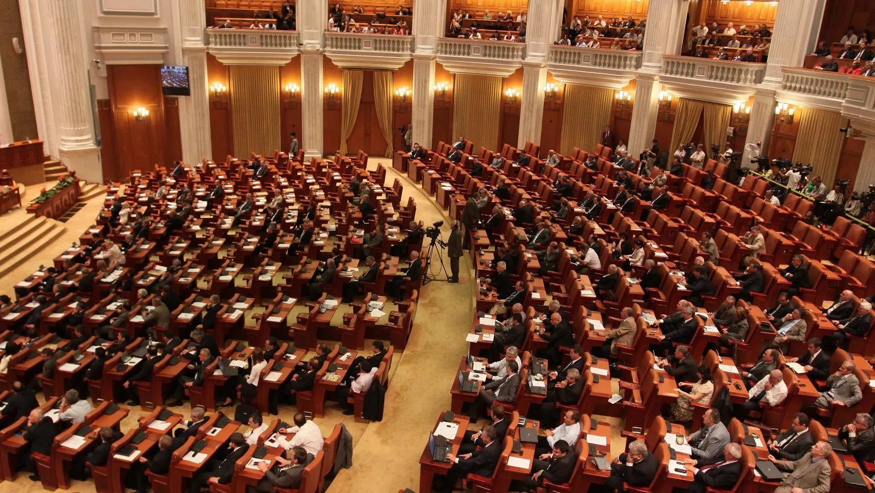 140 de parlamentari, verificați de Parchetul General pentru conflict de interese (surse)