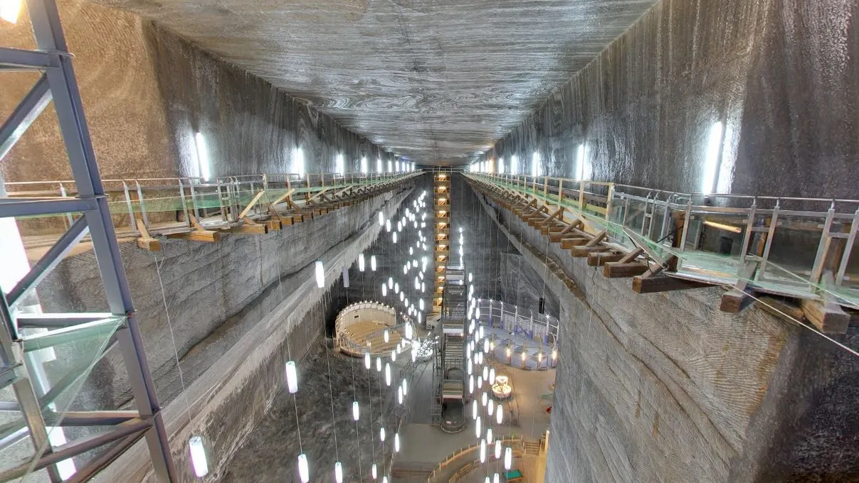 Dacă nu ai vizitat Salina Turda, trebuie să faci asta! Îți taie respirația