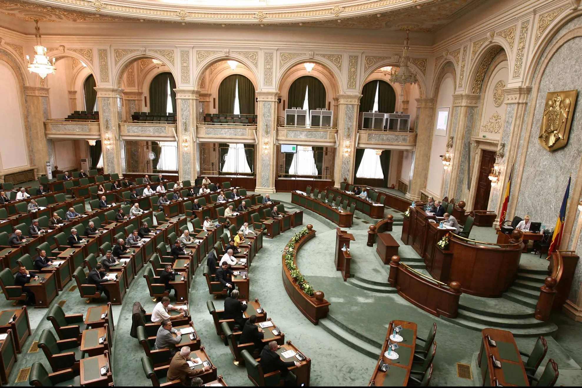 Senatul a respins moţiunea liberalilor pe sănătate