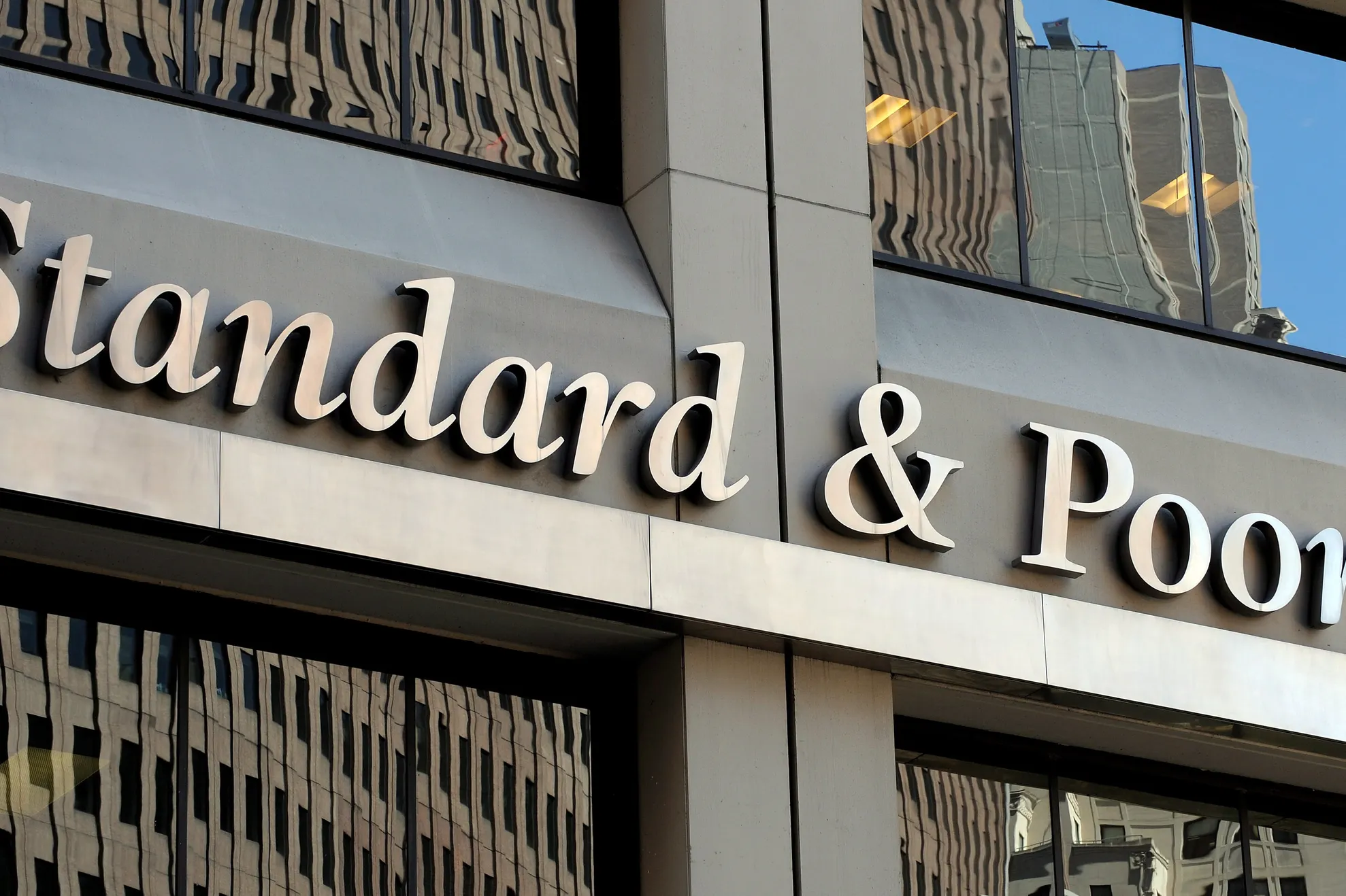 Standard & Poor's, veste cumplită pentru Grecia. Era inevitabil