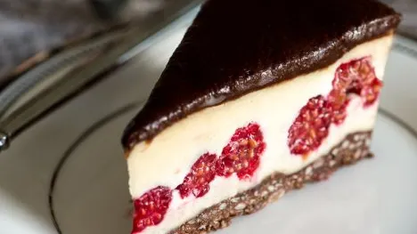 Delicios și sănătos! Rețetă de tort fără zahăr și fără făină