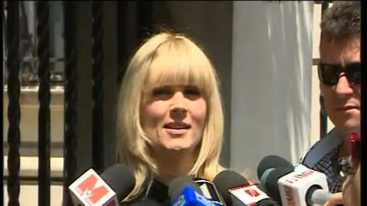 Elena Udrea a scăpat de arestul la domiciliu. ICCJ a decis plasarea sub control judiciar