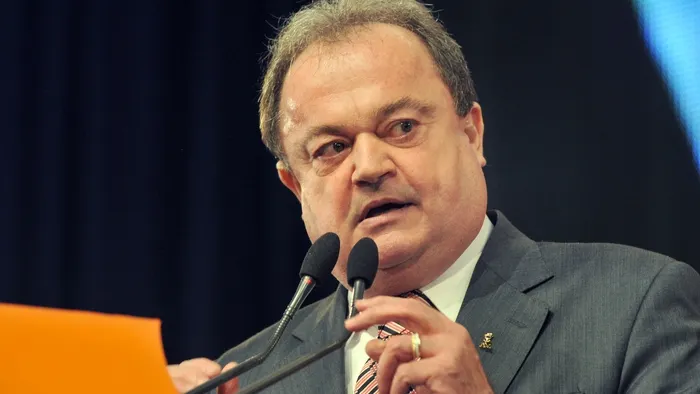 Vasile Blaga, prima declarație după validarea lui Mihai Răzvan Ungureanu în funcția de șef al SIE