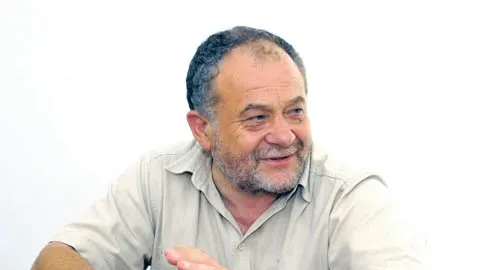 Liderul PSD Vaslui, nehotărât: Eu îi susţin pe toţi, până se aleg! Apoi intru în opoziţie cu ei!