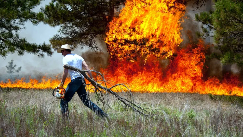 Risc ridicat de noi incendii în Grecia. Ce insule sunt în pericol