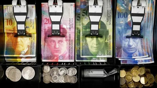 ANPC, controale în băncile care dau credite în franci elveţieni