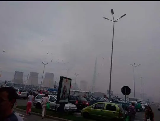 Martor Ocular. Locuitorii din Târgu Mureş, disperaţi: oraşul, acoperit de smog GALERIE FOTO