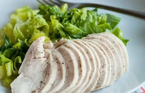 Cum să găteşti corect pieptul de pui. Tehnicile bucătarilor de top