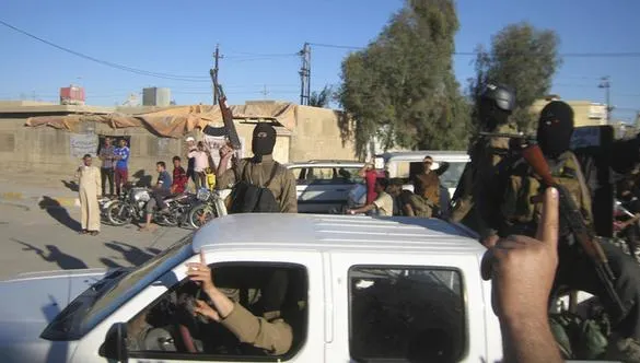 Temuții teroriști ai ISIS, păcăliți cu 3.000 de dolari de trei tinere din Cecenia