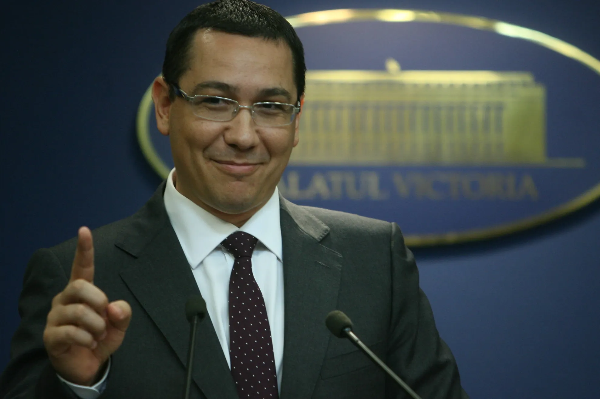 Ponta: Nu voi demisiona, voi fi prim-ministru atât timp cât coaliția mă susține