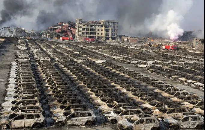 Exploziile din Tianjin, văzute din spațiu. Bilanțul tragediei a ajuns la 104 morți
