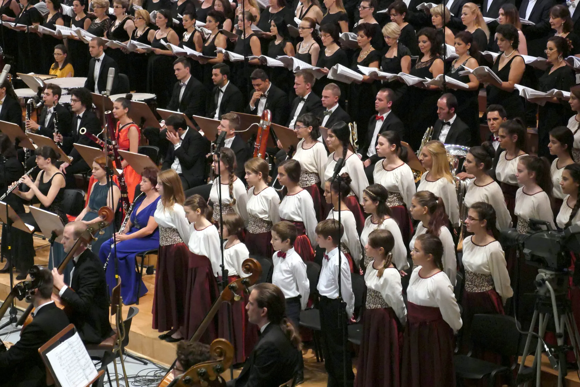 O "superproducţie" muzicală! Orchestrele şi Corurile Radio România în Festivalul Enescu 2015