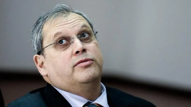 Dumitru Prunariu: Rugăm media să ne permită să ne plângem copila în linişte. Nu am acuzat pe nimeni