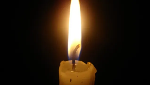Tragedie. Un cunoscut cântăreţ a fost găsit mort în casă