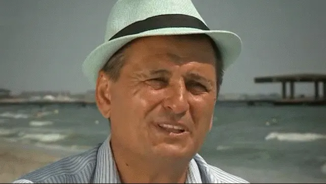 Nea Mărin a "comis-o": a fost prins, la mare, în compania unei tinere