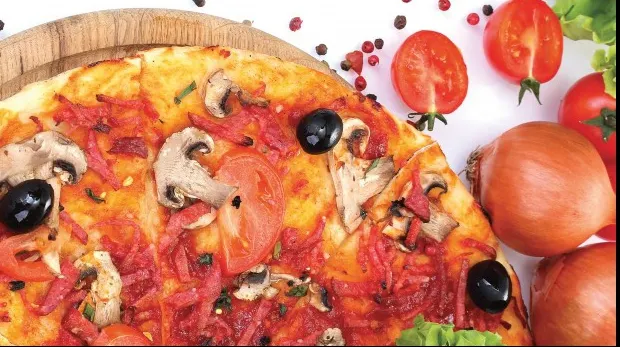 Uită de ketchup! Cum faci cel mai bun sos pentru pizza, din roșii