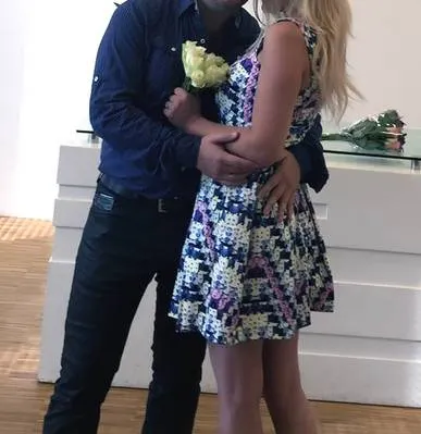 Căsătorie surpriză. Ce artist român a făcut marele anunţ pe Facebook