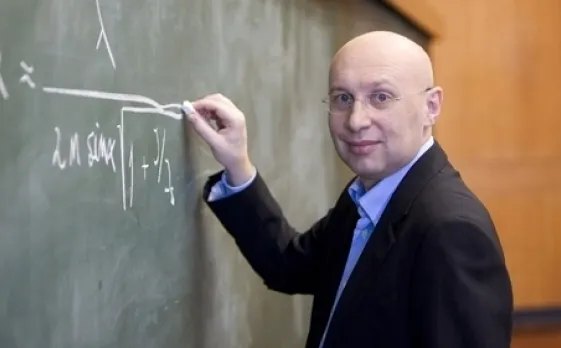 Profesorul român Ştefan Hell, premiat cu Nobelul pentru Chimie, vine în România