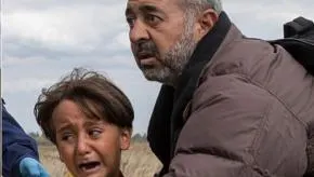 Lovitură de teatru în cazul refugiatului sirian lovit de jurnalista din Ungaria