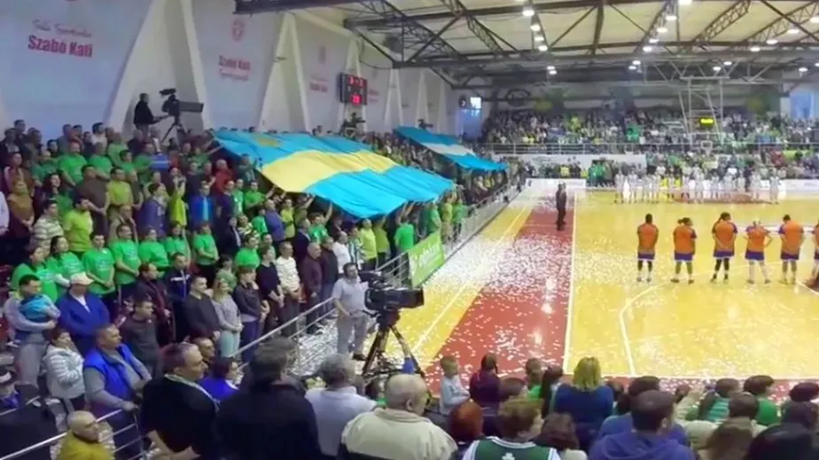 La Sfântu Gheorghe, echipele din baschetul feminin sunt primite cu imnul secuiesc