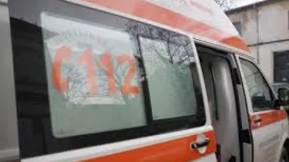 Moarte suspectă. Un bărbat din Neamţ, găsit mort în curtea casei