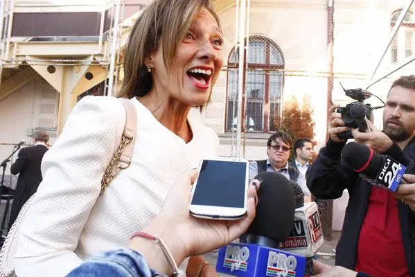 Carmen Iohannis participă la semimaratonul de la Sibiu ,,Dăm startul la viață''