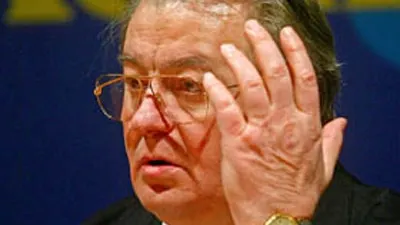 Corneliu Vadim Tudor, de urgenţă la spital. Starea sa este gravă