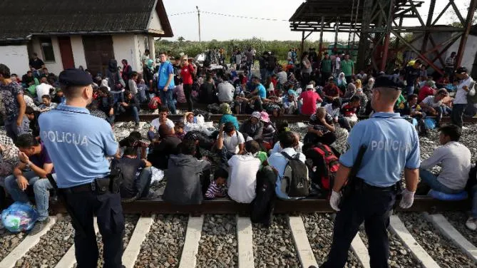 Croaţia spune că a forţat Ungaria să accepte refugiaţi şi va continua să îi trimită acolo