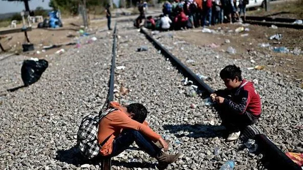 Criza imigranților. Mii de copii riscă să crească apatrizi în Europa