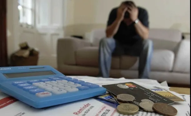 Recuperatorii de datorii nu mai au voie să te sune seara și în week-end