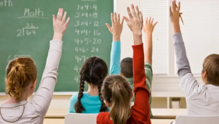 Ministerul Sănătăţii susţine introducerea orelor de educaţie sexuală în şcoli
