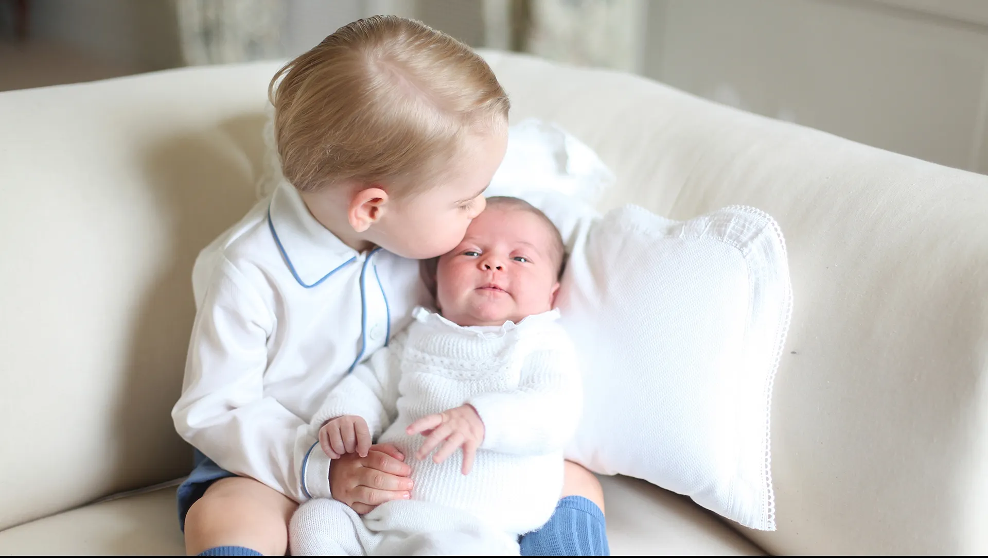 Afacerea regală: Cât valorează Prințesa Charlotte, la doar patru luni