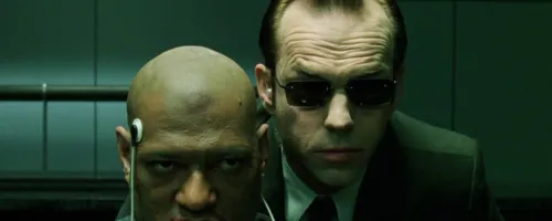 E de nerecunoscut! Cum arată azi Agentul Smith din Matrix
