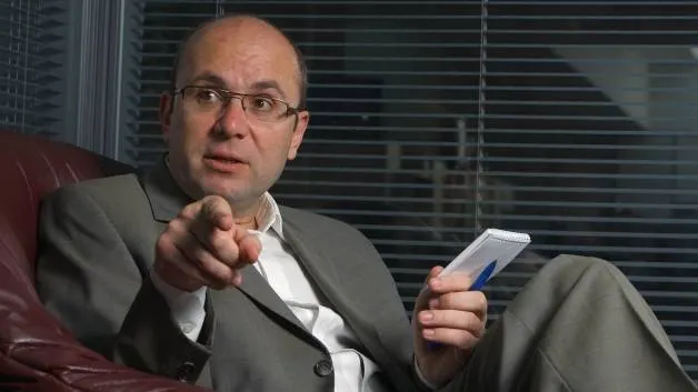 Cozmin Gușă: ”Ponta nu se obosește nici măcar să-l tragă la răspundere pe Teodorovici”