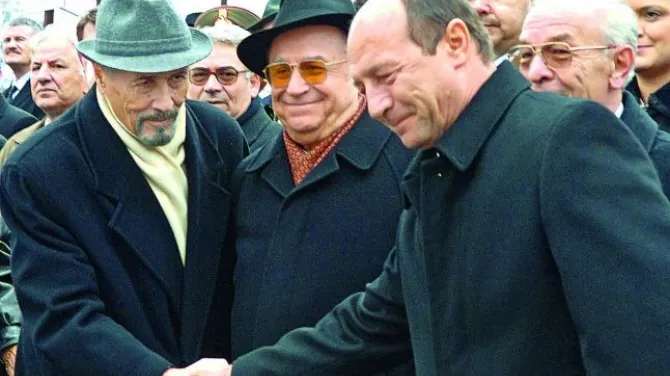 Traian Băsescu, Emil Constantinescu, Ion Iliescu vor primi titlul de "Mediator de Onoare"