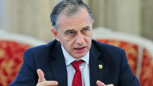 Geoană: Măsurile Ungariei în privința imigranților vor crea mari probleme în regiune