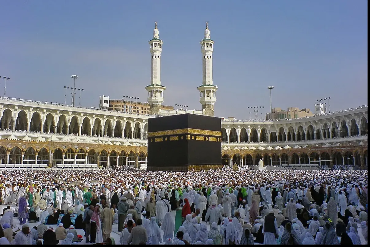 A început marele pelerinaj! Două milioane de musulmani se îndreaptă spre Mecca!