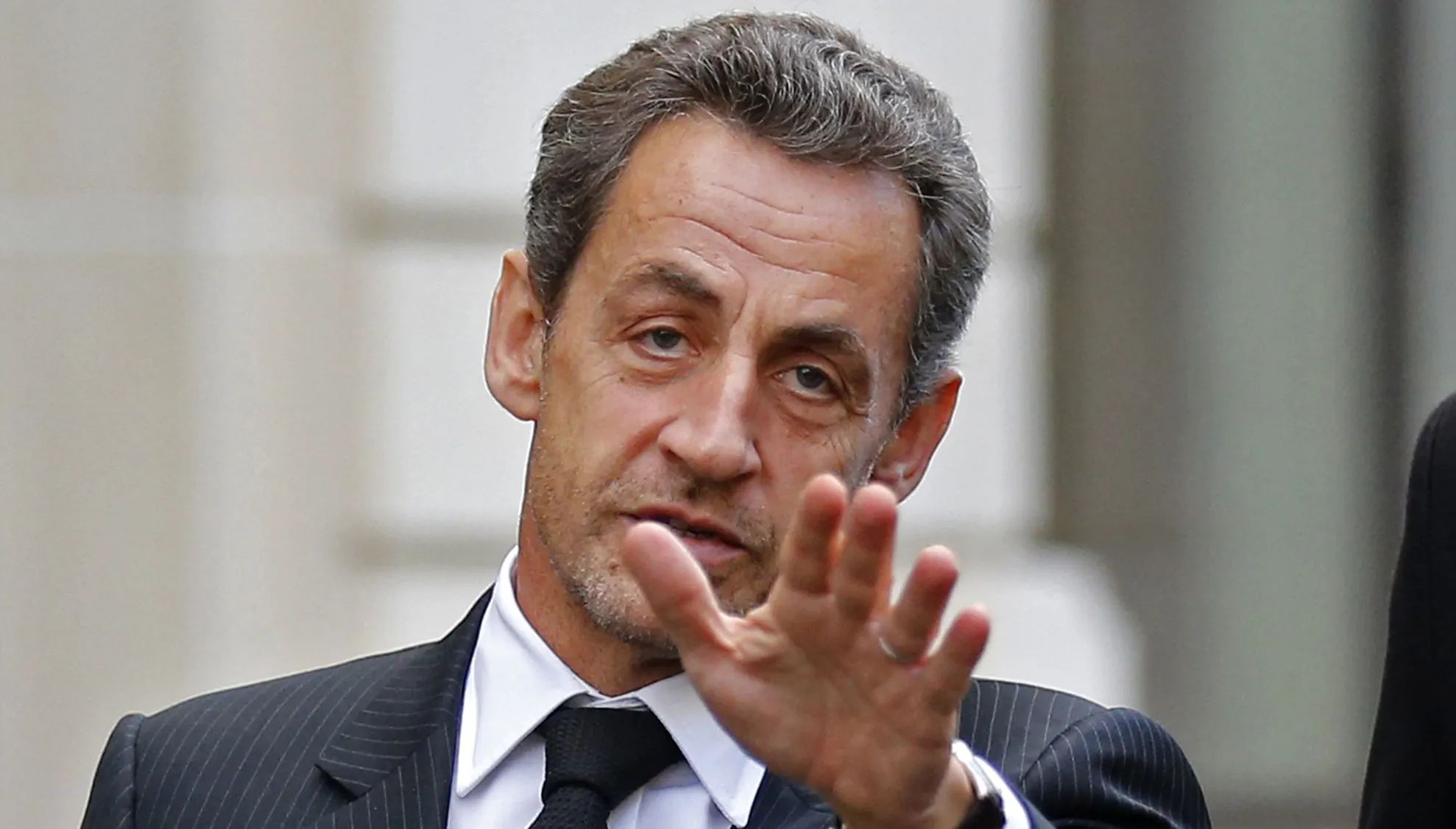 Nicolas Sarkozy mărturiseşte: Am crezut că mă pot întoarce în politică. M-am înşelat