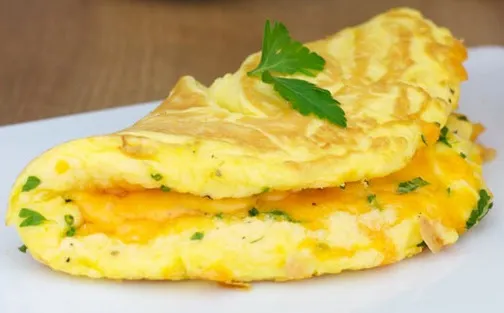Aşa faci cea mai bună omletă. Cinci paşi simpli pentru un rezultat garantat. Ingredientul secret