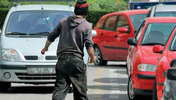 O celebră actriţă din România, jefuită de un "parcagiu" în Bucureşti. "Sunt şocată"