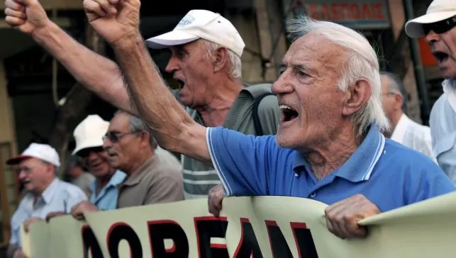 Pensia medie lunară în România 200 euro, în Grecia 882 euro