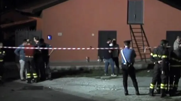 Tragedie în timpul unui spectacol de teatru: doi actori au murit pe scenă, iar un copil a fost rănit