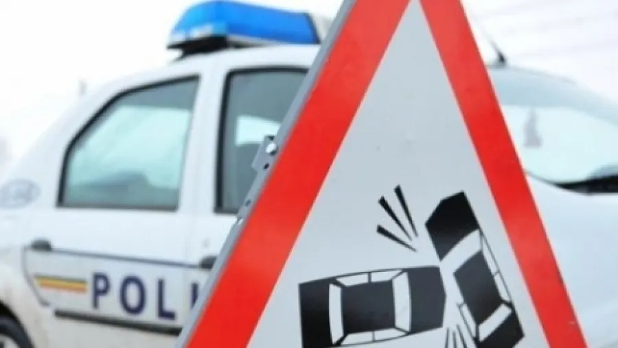 Poliţia informează că traficul pe DN7 este blocat