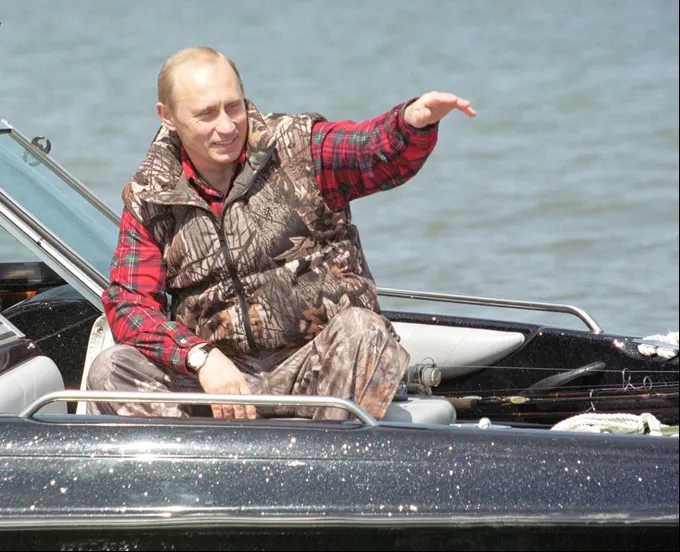 Fața neștiută a liderului de la Kremlin. Fotografii rare cu Vladimir Putin