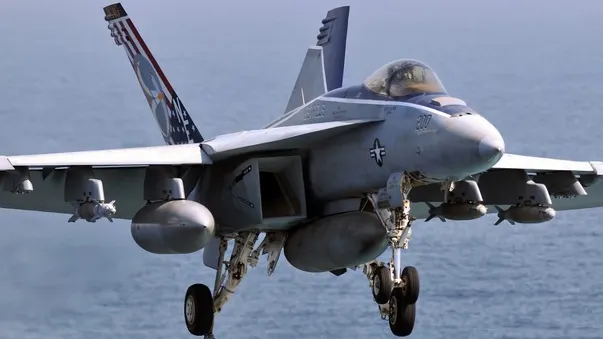 Un avion militar s-a prăbuşit. Cauzele incidentului, necunoscute