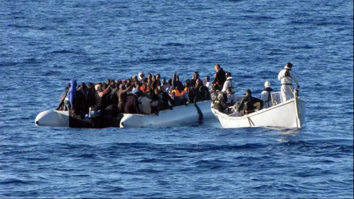 UE: Operațiunea navală Sophia a salvat peste 5.700 de migranți în Marea Mediterană