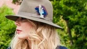 Dana Săvuică, schimbare radicală de look după zvonul divorţului