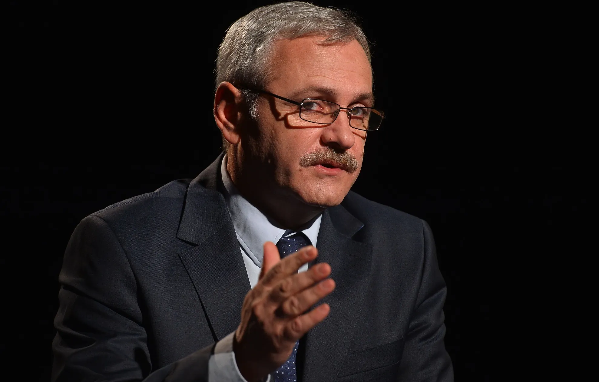 Legea defăimării. Dragnea face pași înapoi: elimină criteriul politic şi reduce nivelul amenzilor 