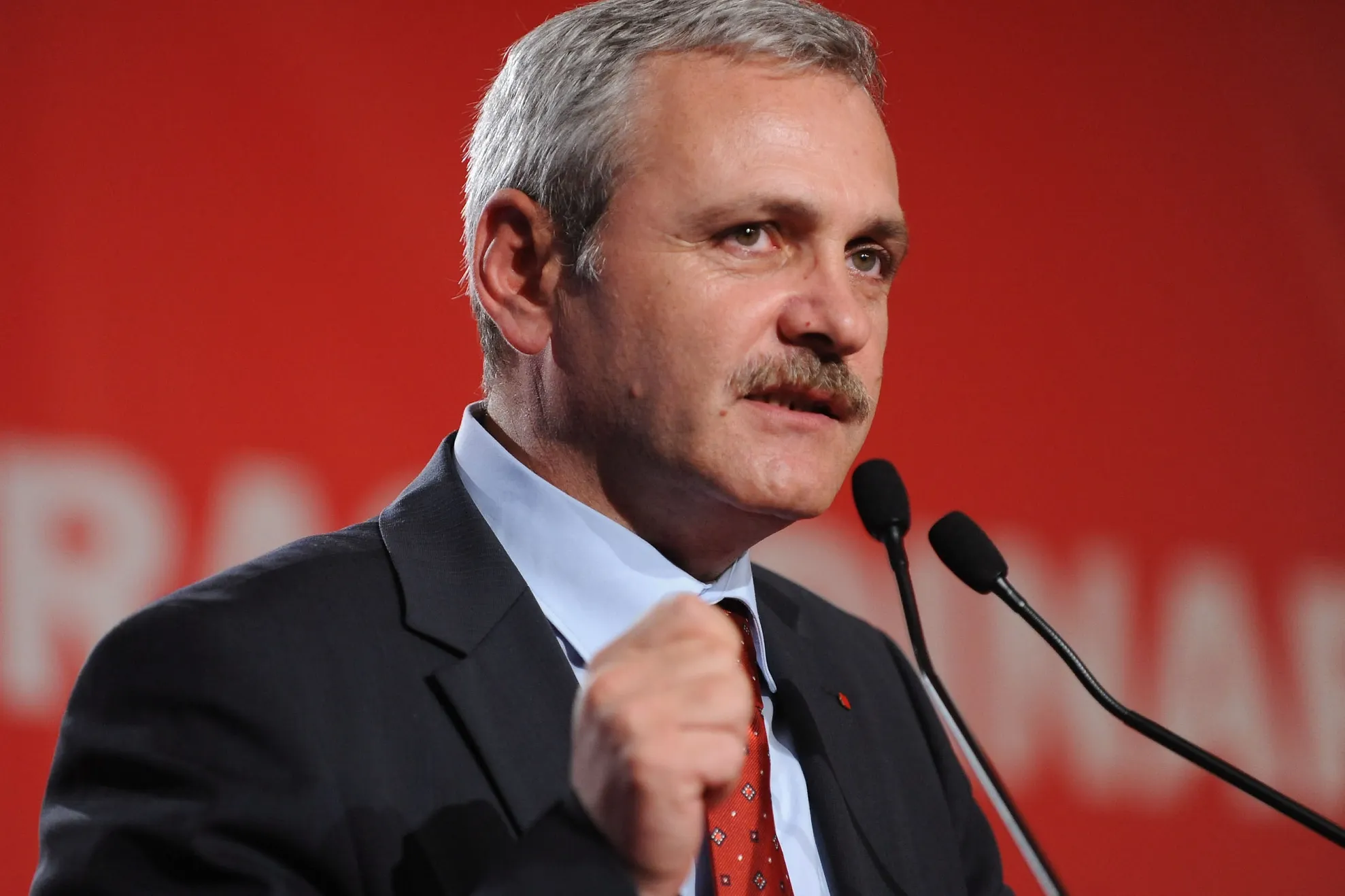 Dragnea: Năstase nu are nevoie de invitație. Cu excepția lui Geoană, cu toții pot veni la Congres