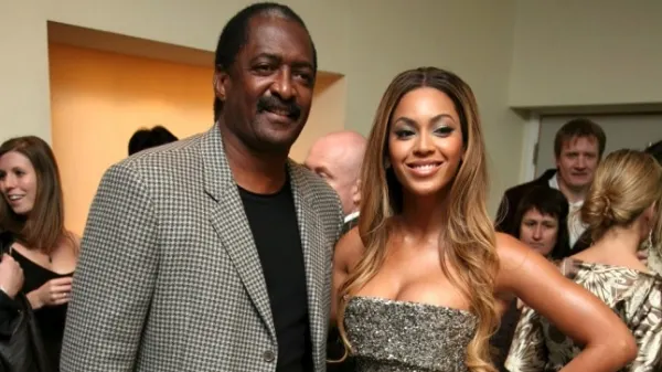 Beyonce, dată de gol de tatăl sau. S-a aflat că nu este adevărat ce pretinde vedeta